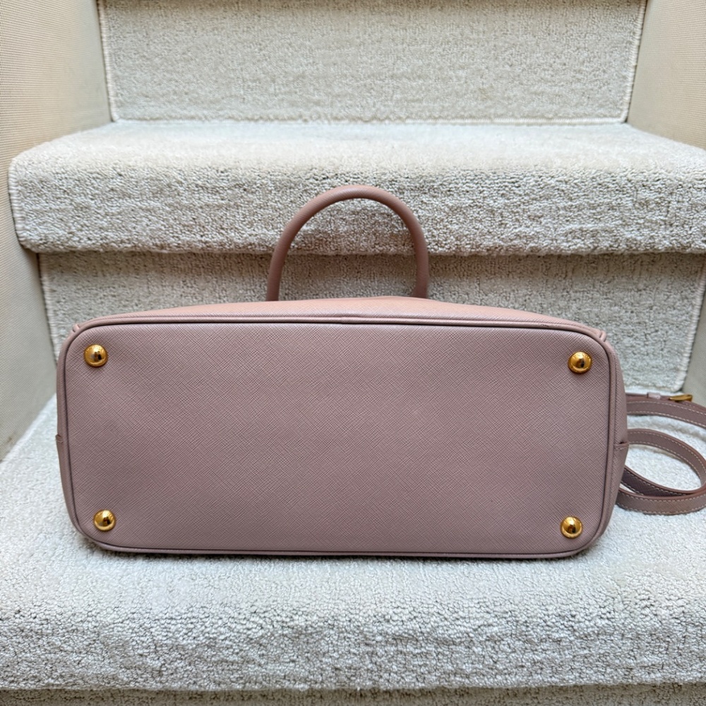 Prada Galleria Handbag in Saffiano Leather in Size Large Beige - Picture 9 of 12